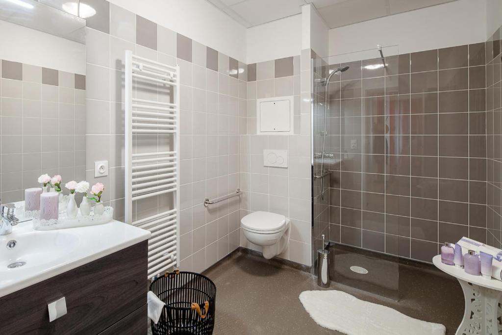 Zenao Appart'Hotels Suresnes Buitenkant foto