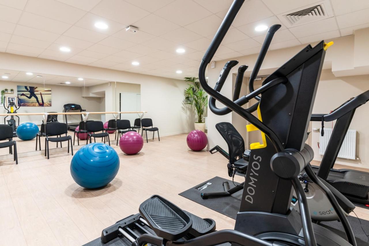 Zenao Appart'Hotels Suresnes Buitenkant foto