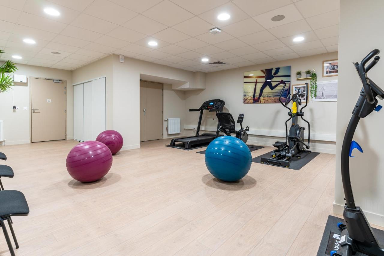 Zenao Appart'Hotels Suresnes Buitenkant foto