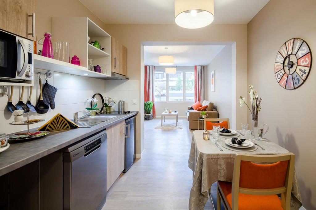 Zenao Appart'Hotels Suresnes Buitenkant foto