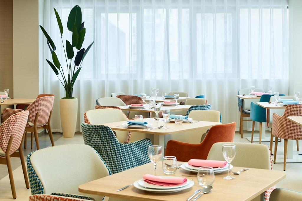 Zenao Appart'Hotels Suresnes Buitenkant foto