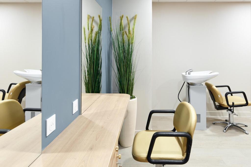 Zenao Appart'Hotels Suresnes Buitenkant foto